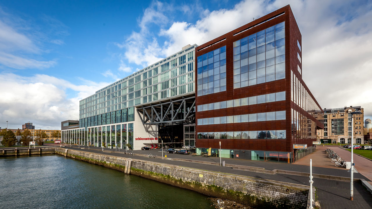 Exterieur Schiecentrale Rotterdam; Tetra Tech voert technische due diligence uit op iconisch industrieel pand aan de Lloydpier