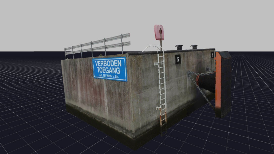 Inspectiepunt Eemshaven met betonconstructie, leidingen en waarschuwingsbord, onderdeel van drone-inspectie door Tetra Tech