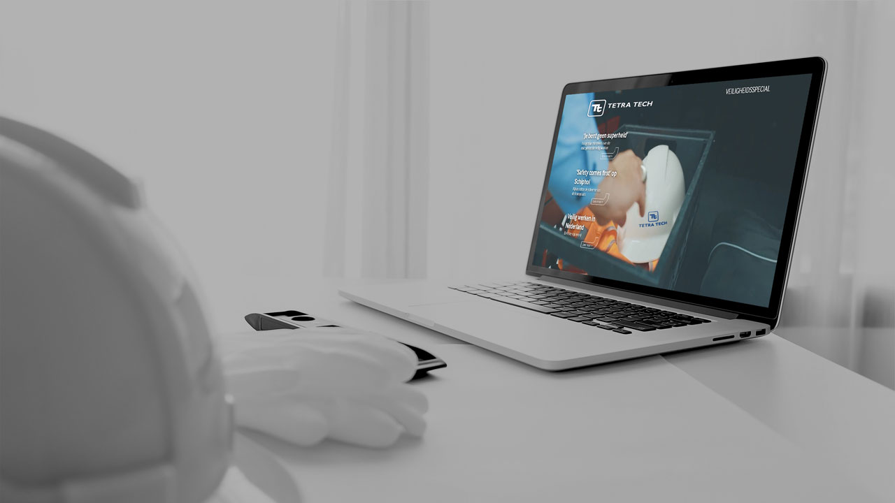 Klantenmagazine Respons – Veiligheidsspecial – op laptopscherm