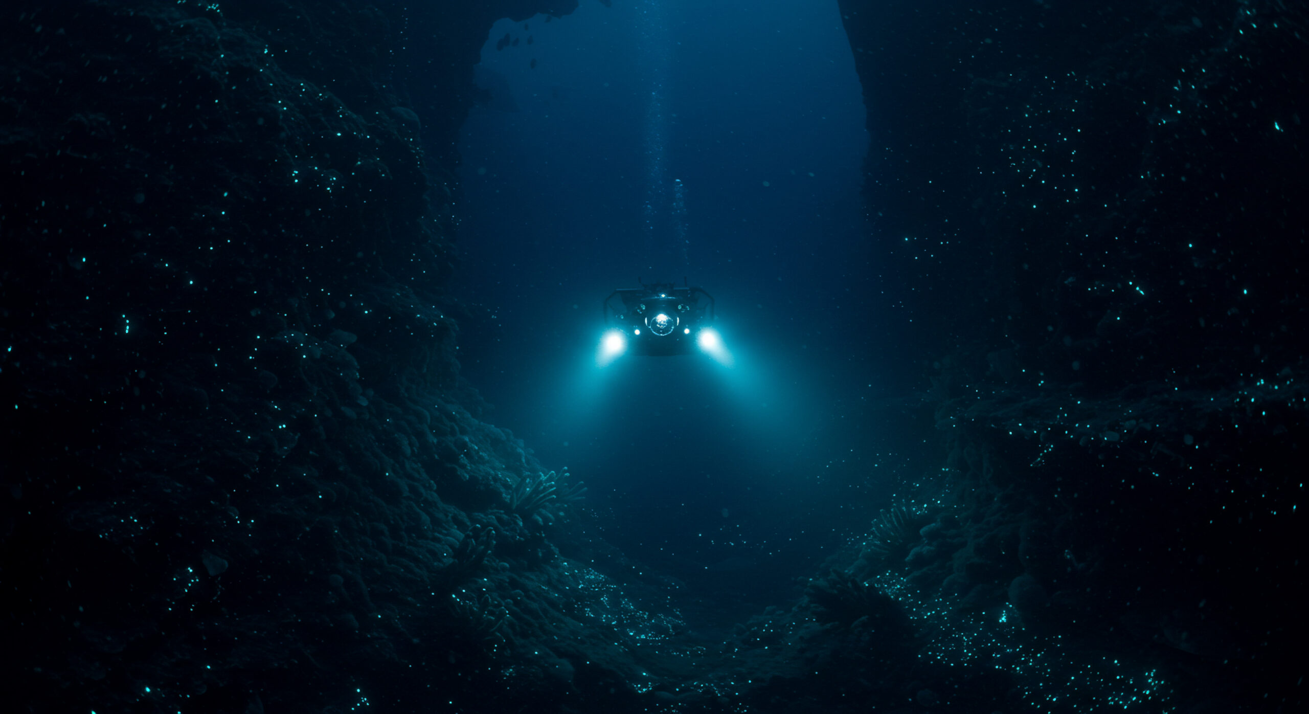 Onderwaterdrone (ROV) met lasers voor inspectie. Wij zetten geavanceerde technologie in voor nauwkeurige data en analyse